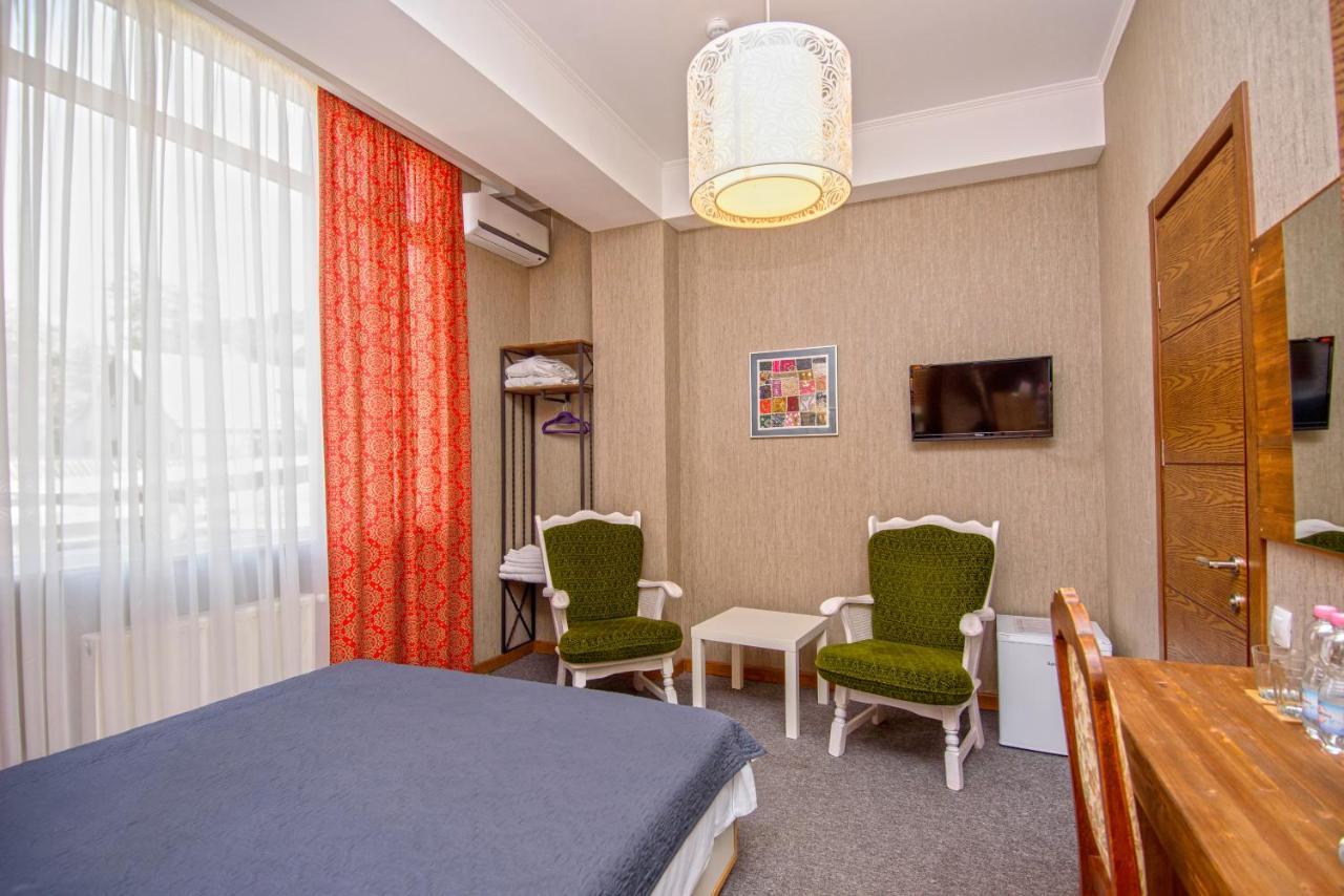 Hotel Libretto ティビリシ エクステリア 写真
