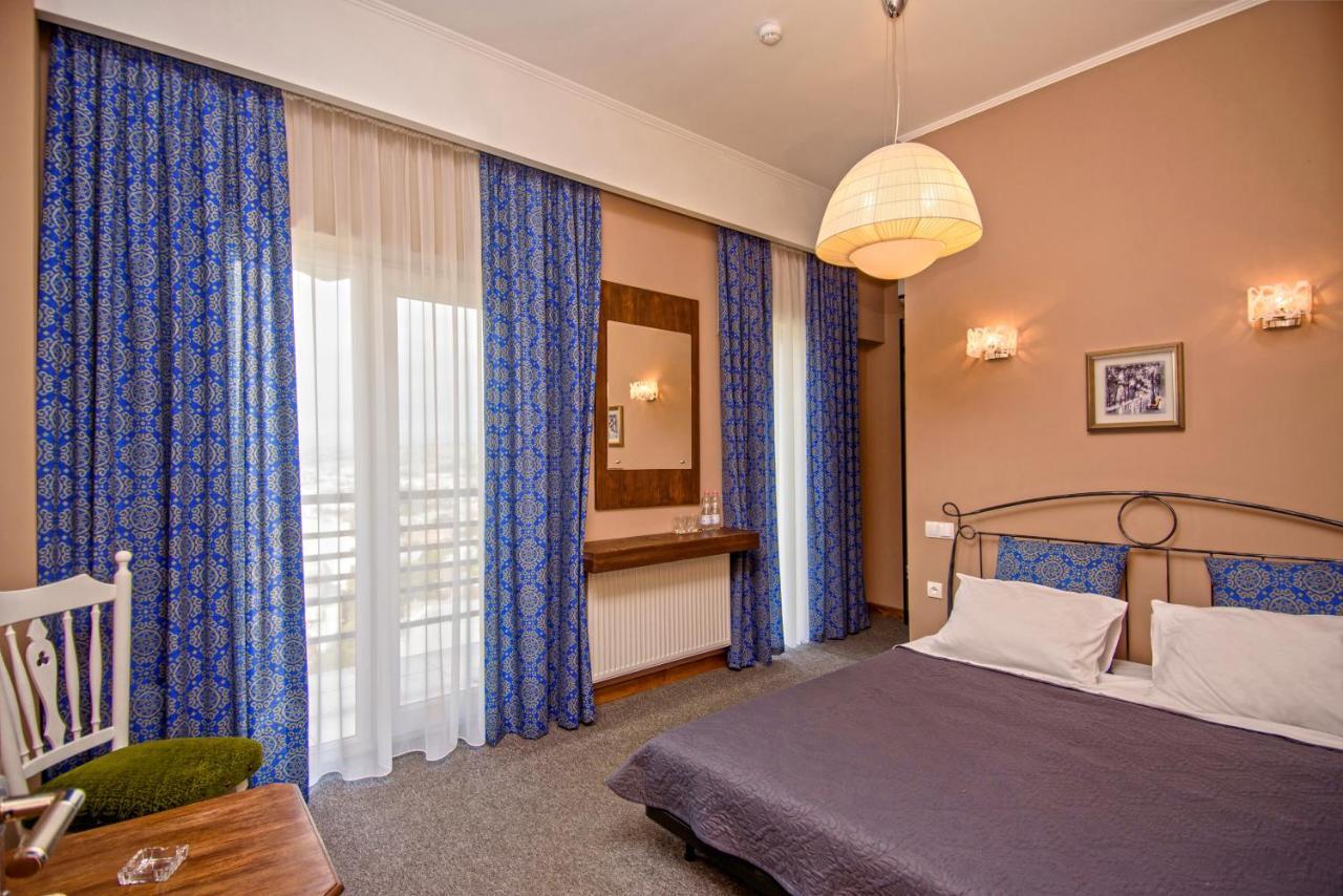 Hotel Libretto ティビリシ エクステリア 写真